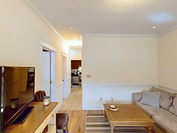 3rd image of 1340 Commonwealth Ave APT 22