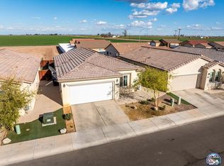 2702 Meadowbrook Dr, Imperial, CA 92251