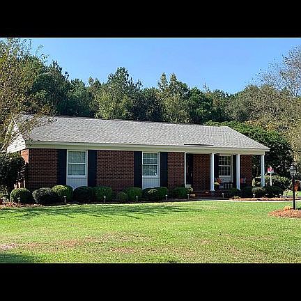 4th image of 345 Central Dr