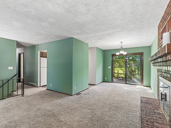 5th image of 13723 Adams Cir