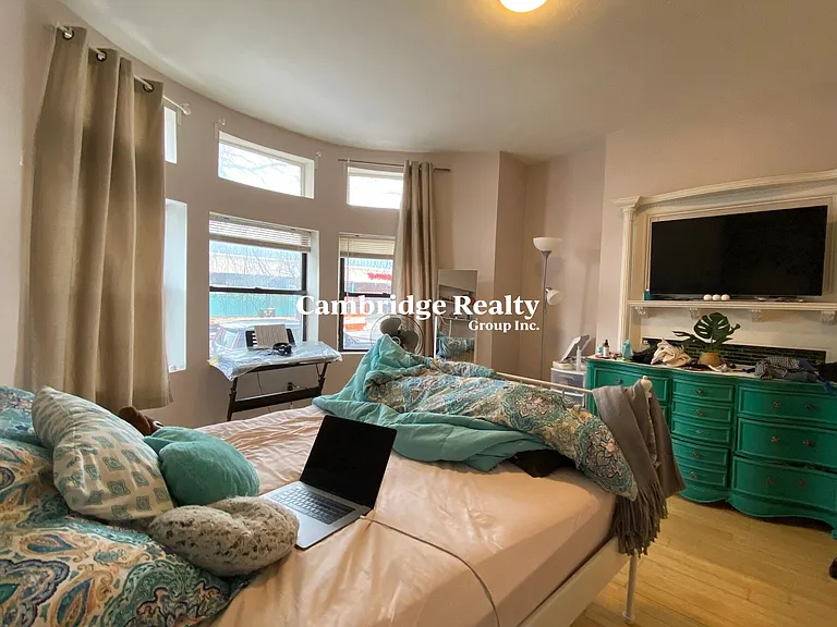 243 Harvard Ave #1T — Photo 5