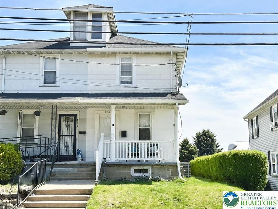 1st image of 123 Spring St