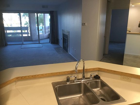 5th image of 7127 Camino Degrazia Unit 123