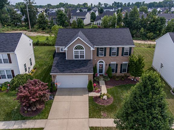 3rd image of 4874 Treeline Dr