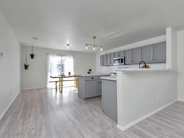 1037 Triple Crown Dr — Photo 11