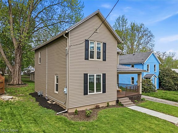 3rd image of 609 S Union Ave