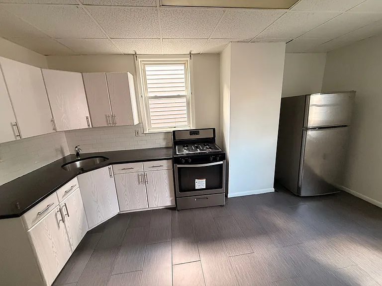 346 Armstrong Ave #A2 — Photo 2