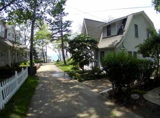 2425 Waukazoo Trl #1, Macatawa, MI 49434