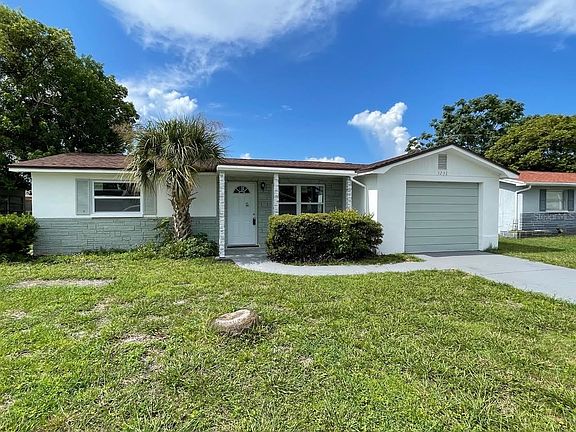 4th image of 3238 Fairmount Dr
