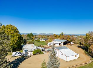 778 W Justice Rd, Central Point, OR 97502