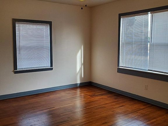 3rd image of 705 Dotsy Ave