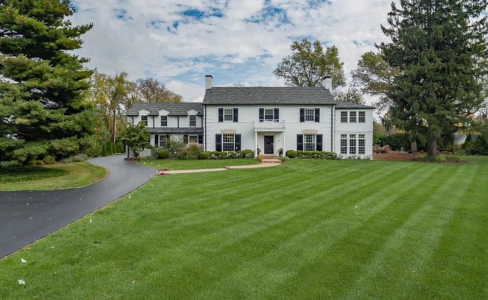 1st image of 15 Spoede Ln