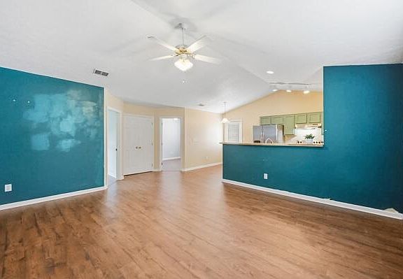 5th image of 101 Clover Valley Dr