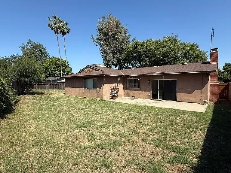 1632 Dennis Ave — Photo 13