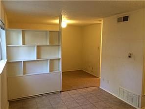 1st image of 516 E 40th St #10859196