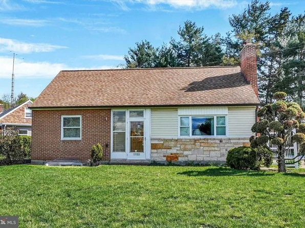 1703 San Gabriel Dr, York, PA 17406