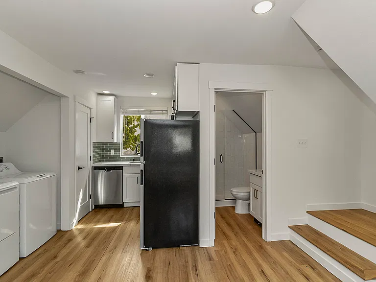 816 S Sullivan St #B — Photo 14