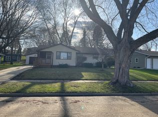 902 S Orient St, Fairmont, MN 56031
