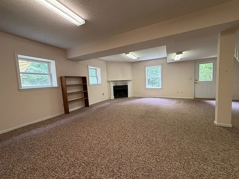 720 Marthas Chapel Rd — Photo 21