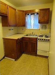 3rd image of 3240 Frankford Ave #1