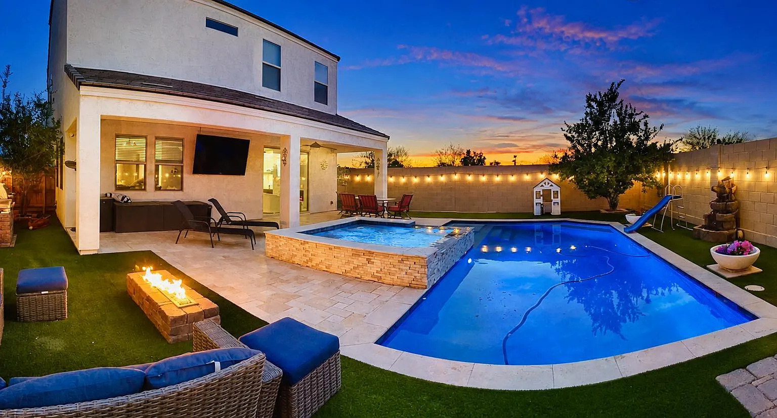 4 bed, 2.5 bath, 2355 sqft, $2,995 — Photo 1