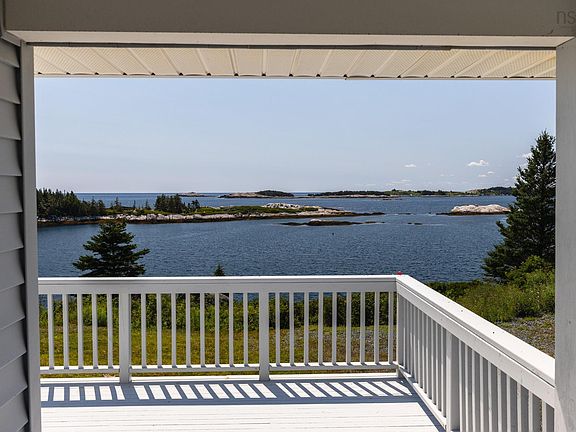 5th image of 439 Whistlers Cove Rd