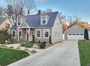 1422 SW Collins Ave, Topeka, KS 66604