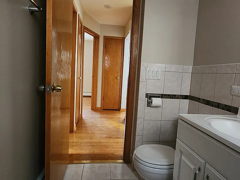 5226 N Delphia Ave — Photo 5