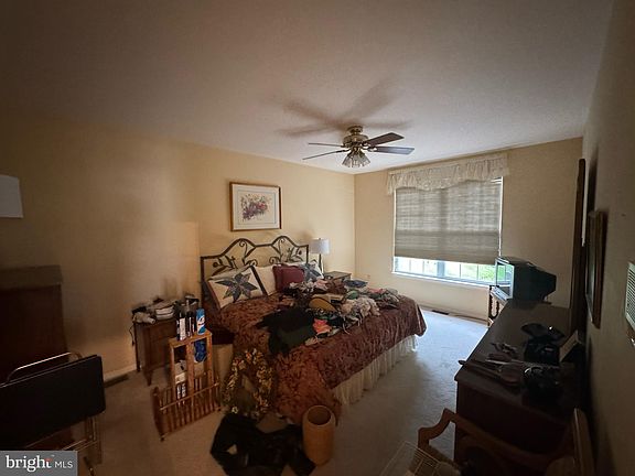 3rd image of 128 Stewarts Ct #806