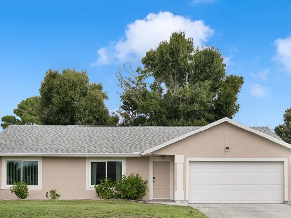 565 SW CHERRYHILL Road, Port St Lucie, FL 34953