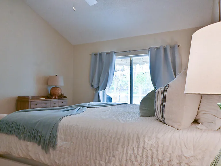 12828 Meadowbreeze Dr — Photo 7