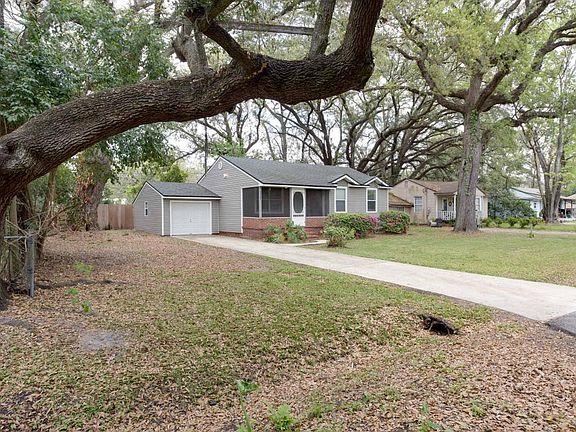 2nd image of 5525 Bishop Ln