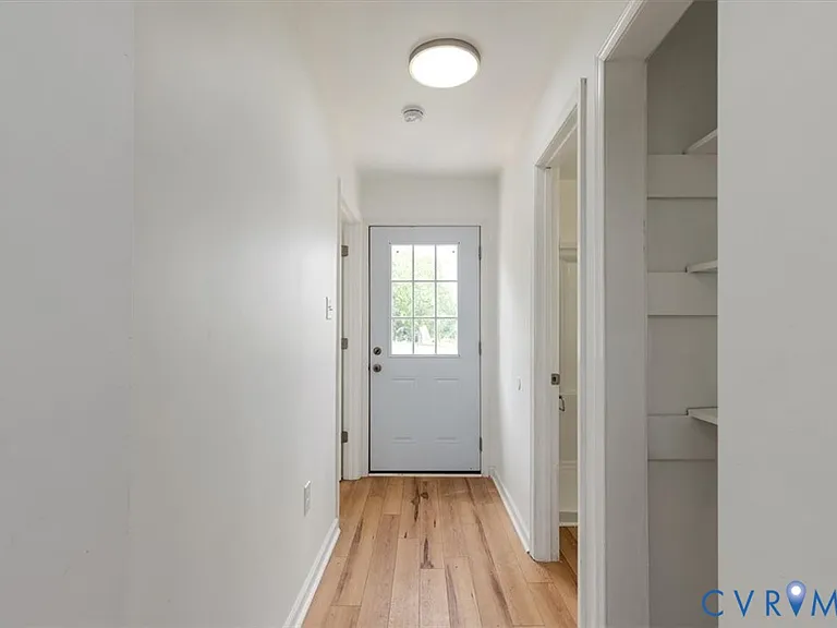 1806 Sussex St — Photo 19