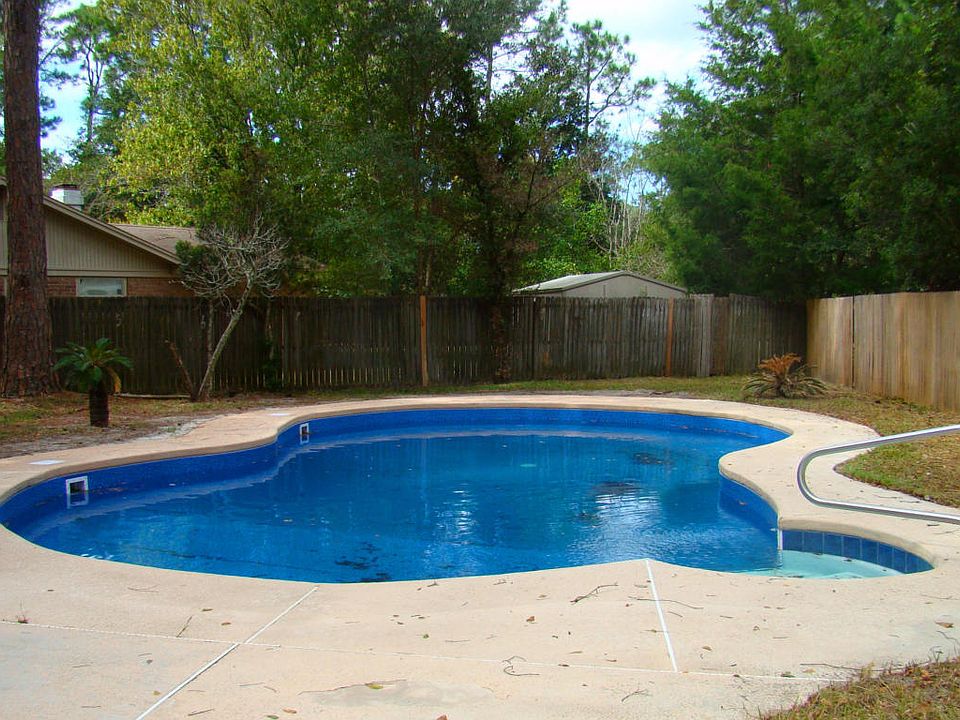 1st image of 1475 Betty Ct