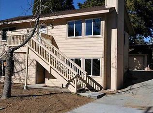 30980 Wild Oak Dr, Running Springs, CA 92382