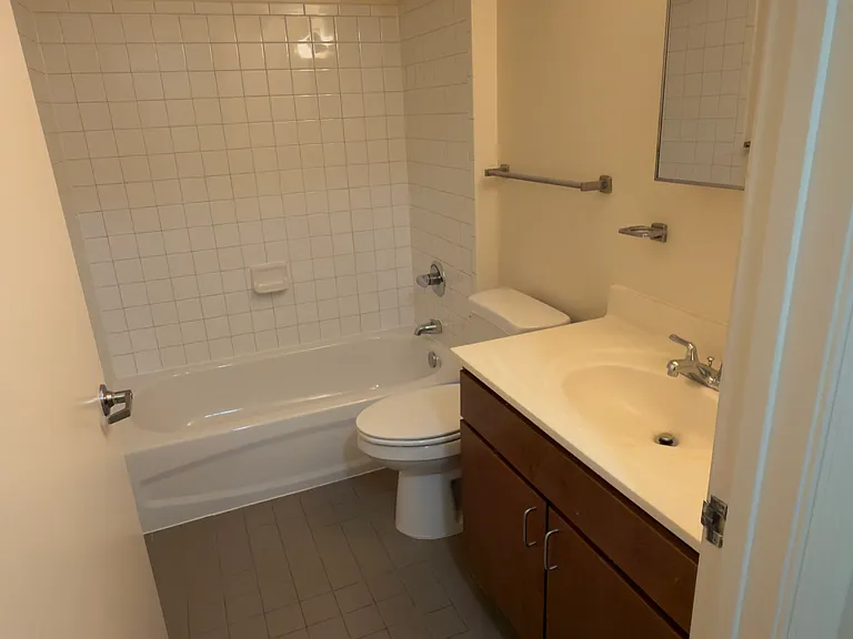 6925 Georgia Ave N.W — Photo 10