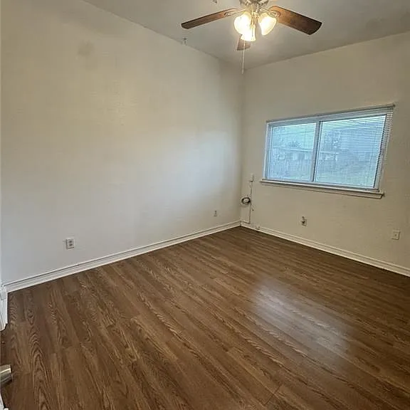 3423 Delaware Ave — Photo 6