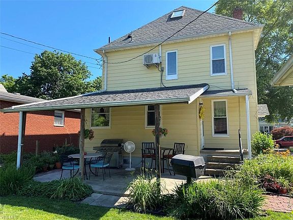 2nd image of 607 6th St