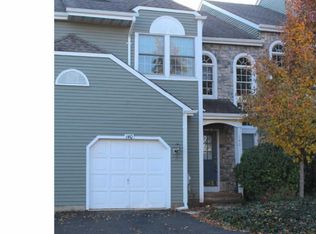140 Summerhill Ct, New Hope, PA 18938