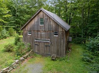 5 Geer Hill Rd, Lyme, CT 06371