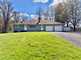 94 Savannah Gardner Rd, New castle, PA 16101