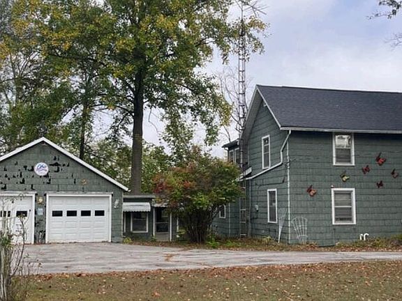 3rd image of 113 West St