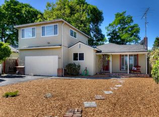 3520 Bay Rd, Redwood City, CA 94063