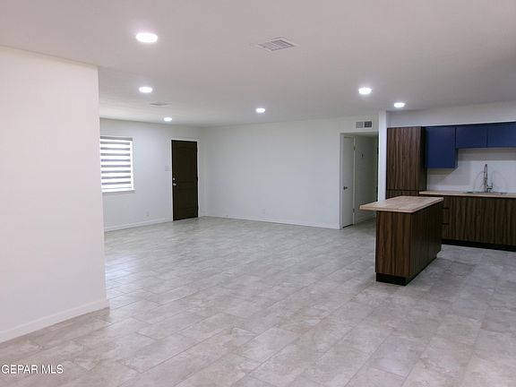 2nd image of 6253 Dew Dr