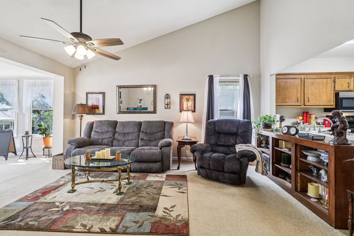 next background image