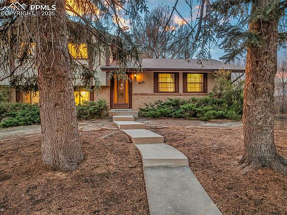 2nd image of 3620 N Carefree Cir