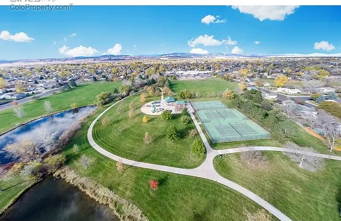 Troutman Park - Walking Distance