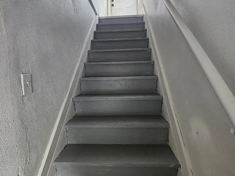 7310 Camden Ave #UP — Photo 8