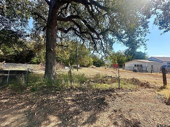 4th image of 360 County Road 1142