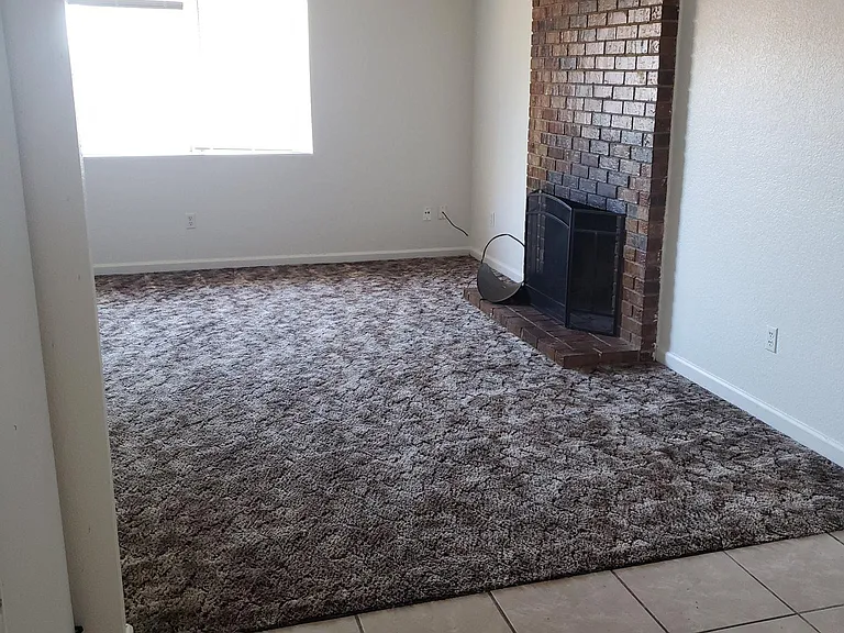 3245 Sanbury Cir — Photo 7